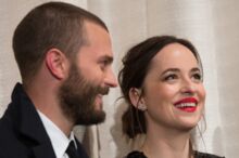 50 Nuances Plus Sombres Dakota Johnson Le Soir De L Attentat De Nice Nous Avions Hesite A Aller Diner Sur La Promenade Des Anglais Gala