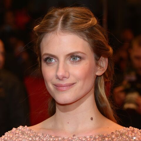 Beaut\u0026eacute; \u0026ndash; M\u0026eacute;lanie Laurent, coiffure \u0026lsquo;rome antique\u0026rsquo;
