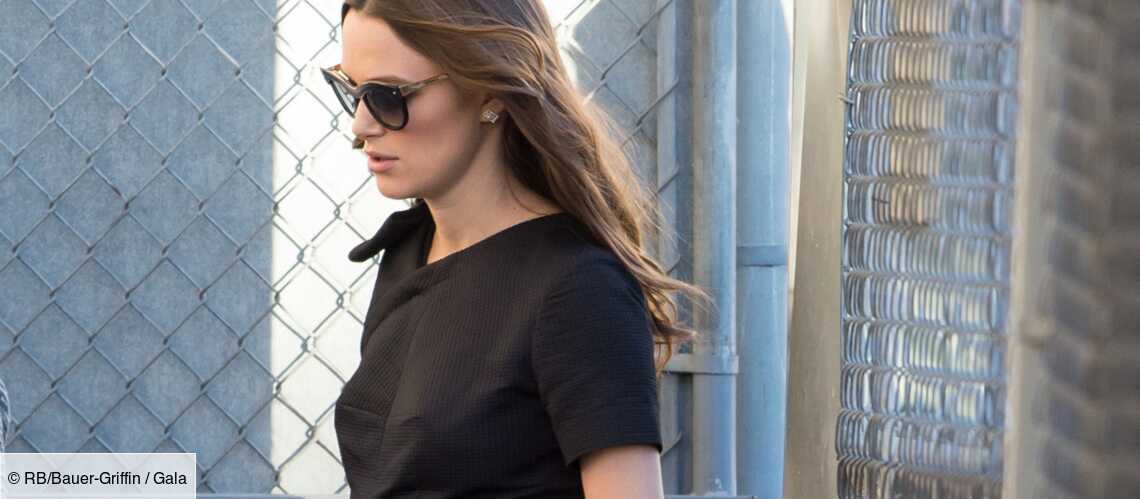 Keira Knightley dévoile son baby bump - Gala