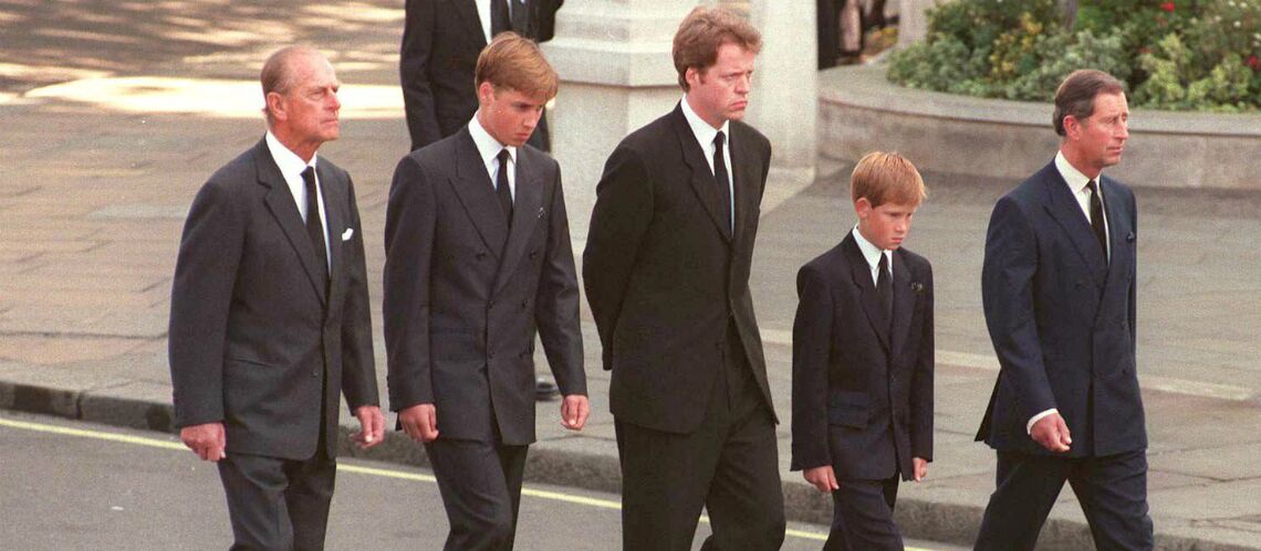 Comment le prince Philip a persuadé Harry et William de ...