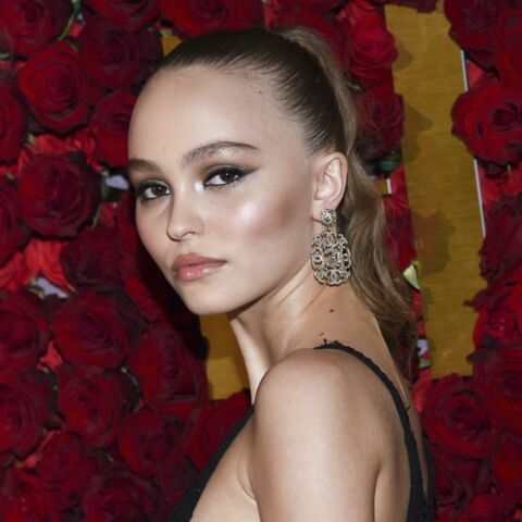 Photos Coupe De Cheveux Lily Rose Depp Radieuse Avec
