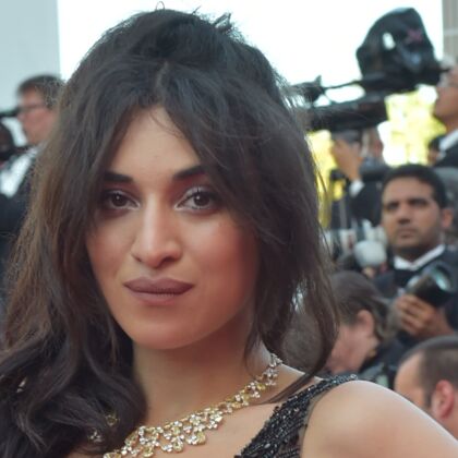 Photos Camelia Jordana Meconnaissable La Chanteuse Plus Sexy Que Jamais A Cannes Gala