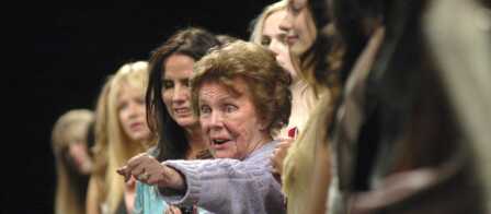 Ange Gardien Ford >> Eileen Ford: les tops pleurent leur ange gardien - Gala Ange Gardien Ford >> Eileen Ford: les tops pleurent leur ange gardien - Gala