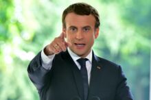 Non Emmanuel Macron Ne Parle Pas Du Pipi De Chat A Propos Du Travail De Ses Ministres Gala