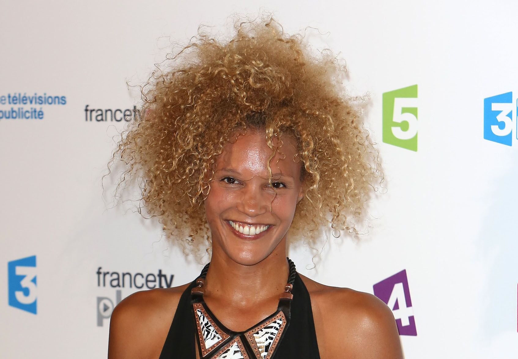 10+ Amanda Scott Pics