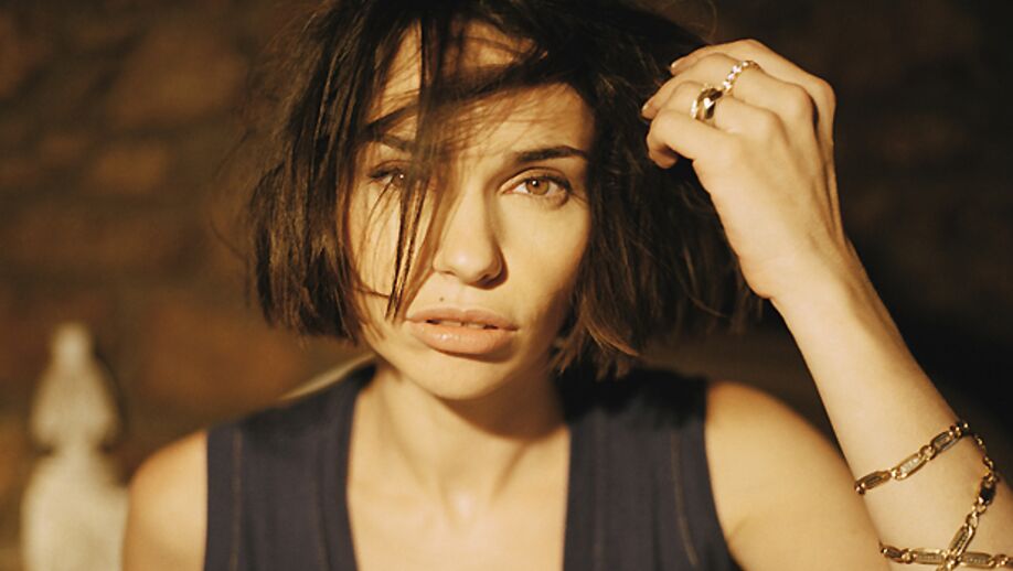 Béatrice Dalle La biographie de Béatrice Dalle avec Gala.fr