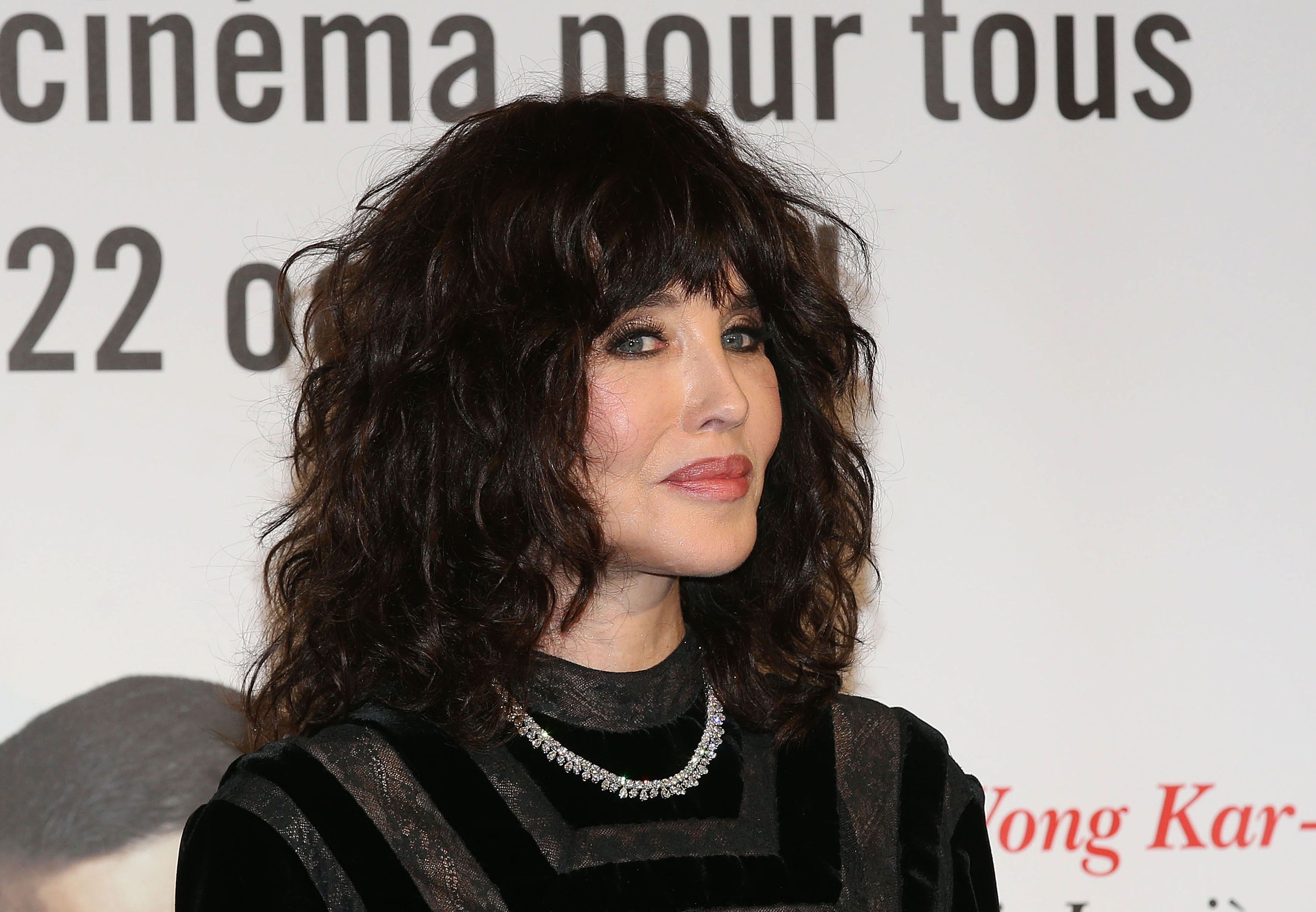 Isabelle Adjani La Biographie De Isabelle Adjani Avec Gala Fr