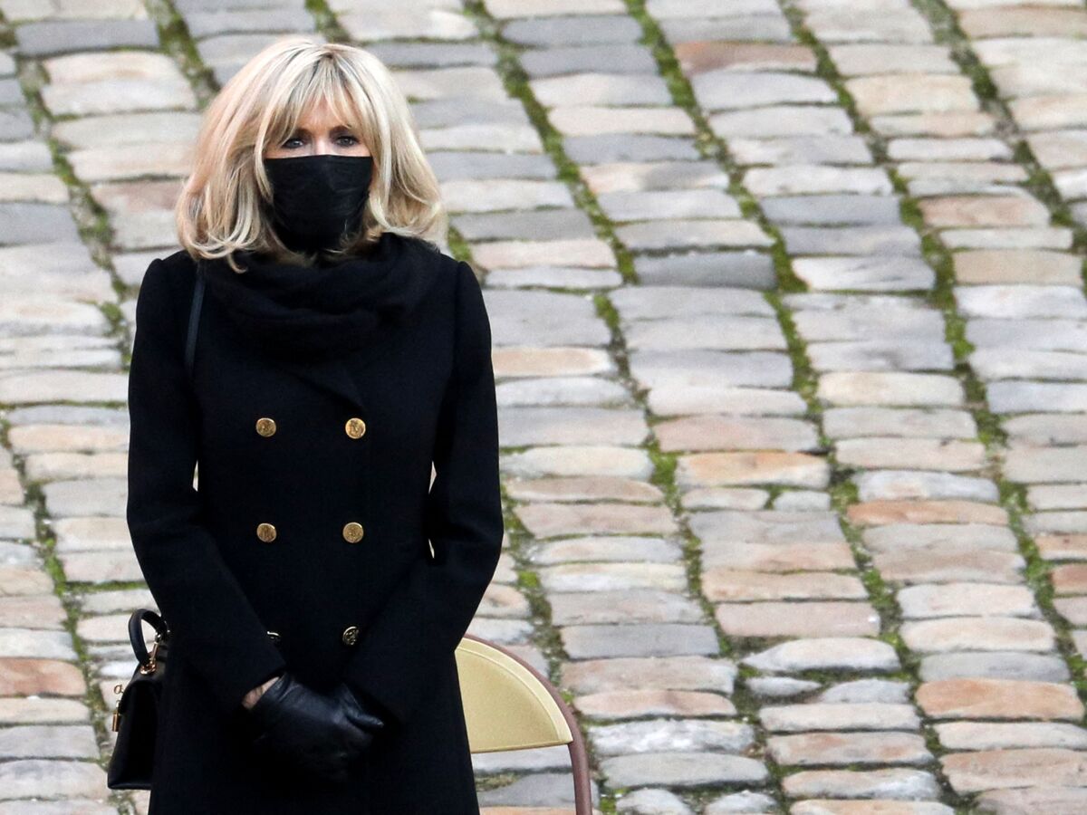 Brigitte Macron et la Covid-19 : « je n’étais pas seule, j’étais avec le président qui a eu la même chose »