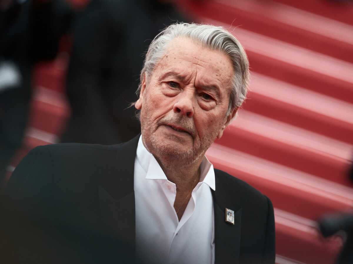 Pourquoi Alain Delon était absent aux obsèques de Nathalie Delon