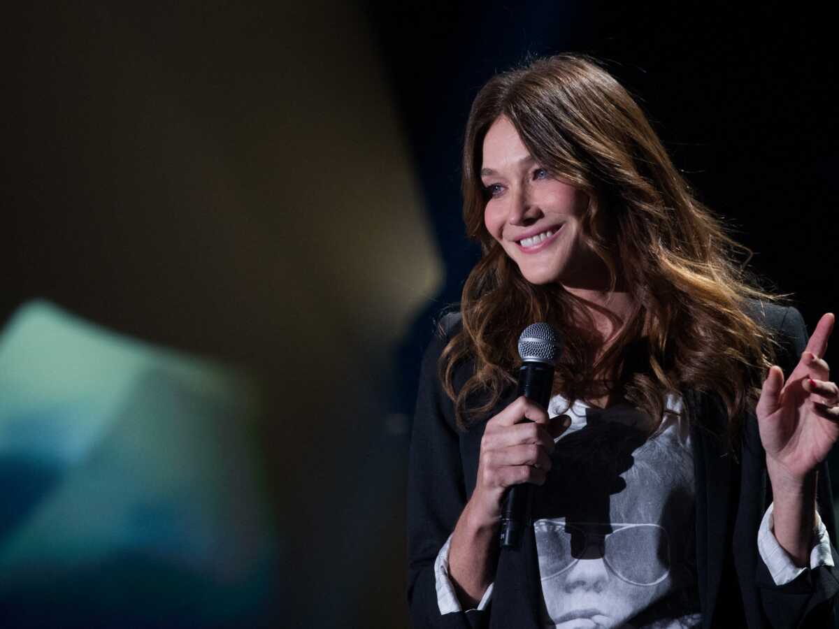 Carla Bruni chante avec sa fille Giulia : cette tendre vidéo tournée par Nicolas Sarkozy