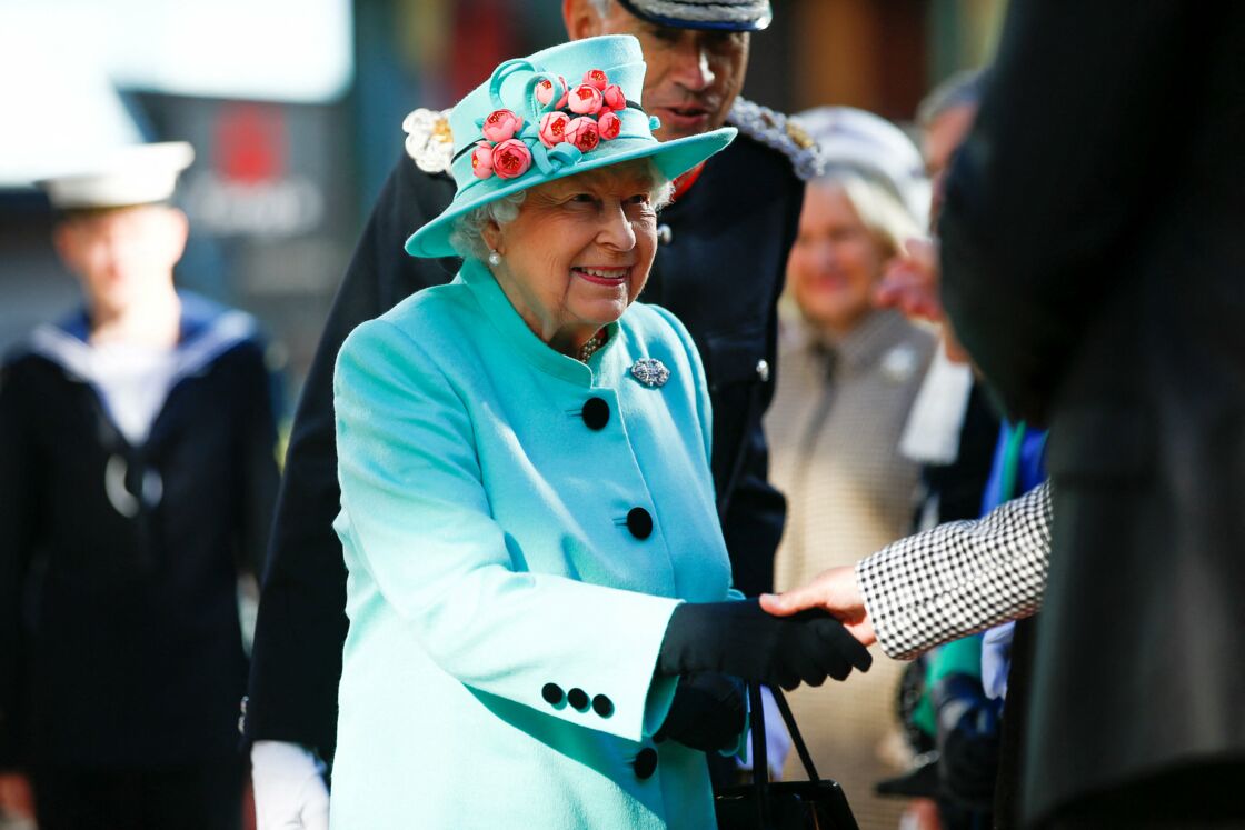 Su Majestad Isabel II en la inauguración del Centro Comercial Lexicon en Bracknell, 19 de octubre de 2018