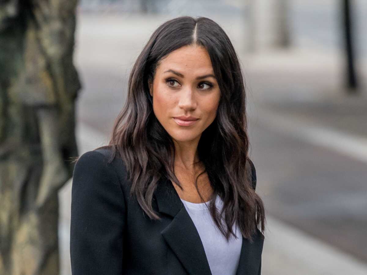 Meghan Markle muselée par la famille royale ? Elle contre-attaque