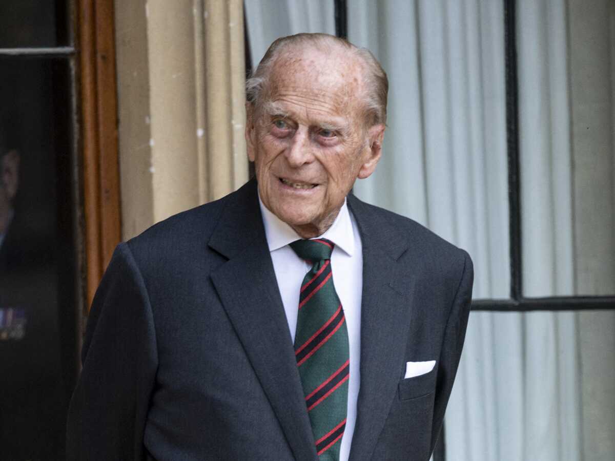 Inquiet pour l’avenir, le prince Philip a convoqué son fils Charles à l’hôpital