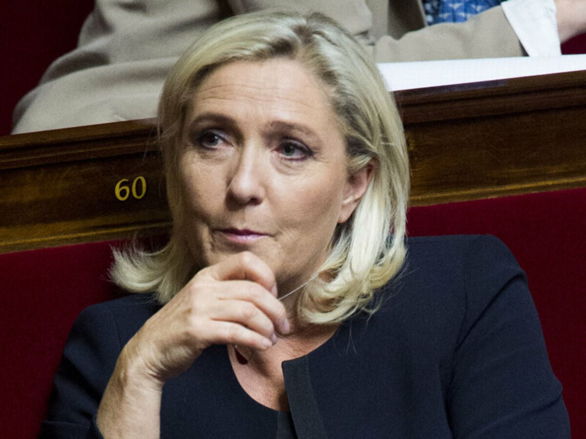 Un slogan qui fleure bon le siècle dernier : Marine Le Pen raille Jean Castex