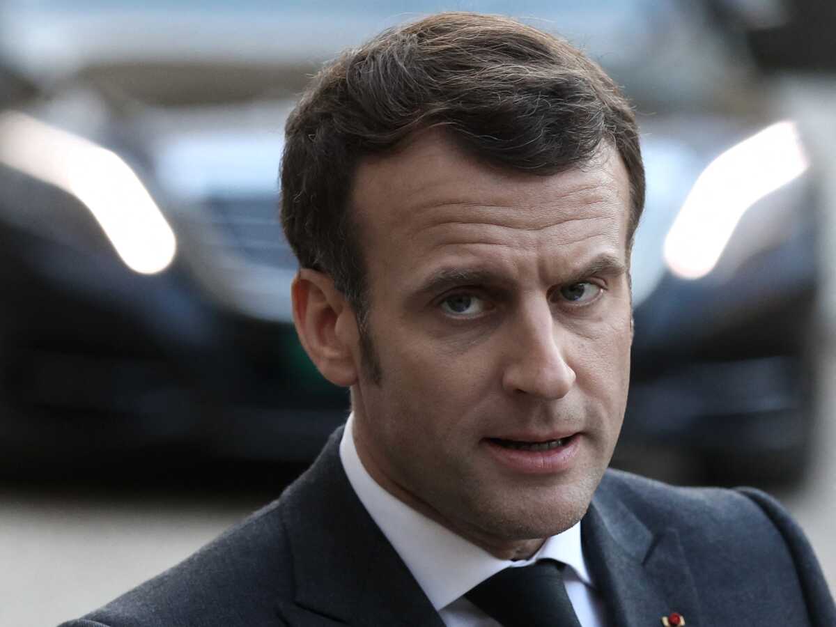 L'entourage d'Emmanuel Macron à bout : On écope de la merde, c’est du délire