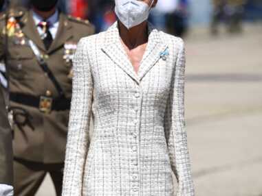 PHOTOS - Letizia d'Espagne recycle sa robe en tweed portée en 2006 !