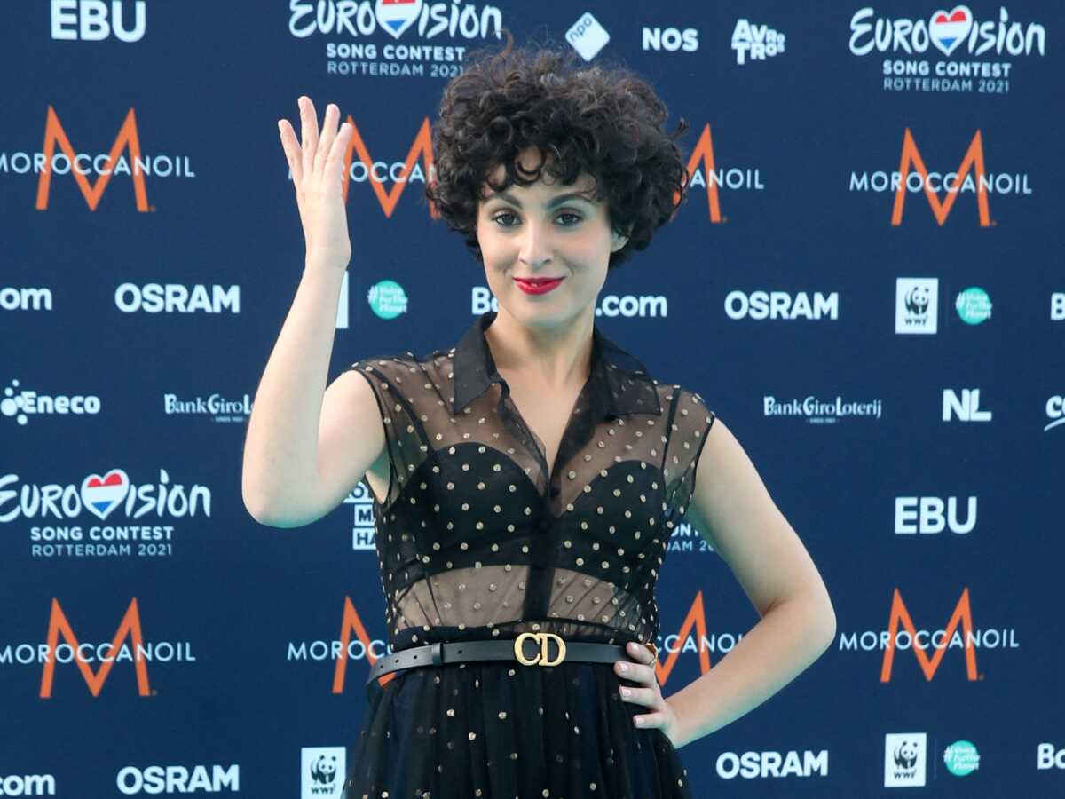 INTERVIEW - Barbara Pravi favorite à l'Eurovision 2021 : Je n'y prête pas attention