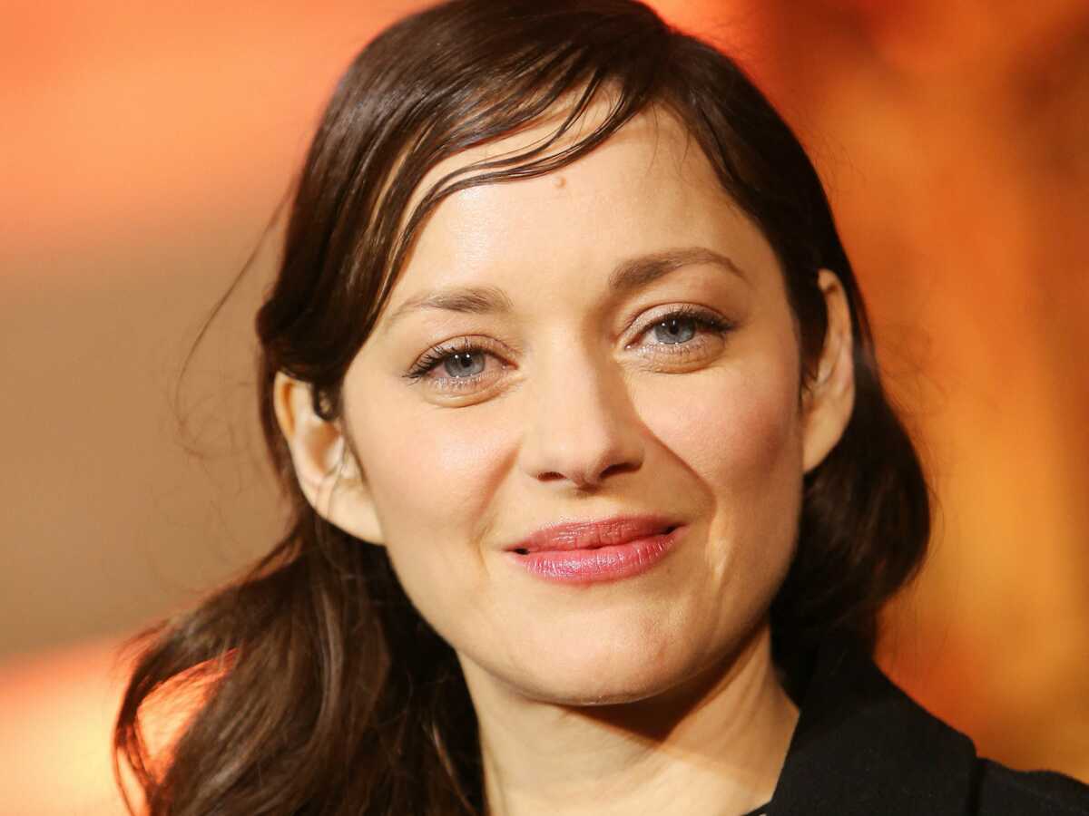 Marion Cotillard heureuse : l'actrice a retrouvé son chat !