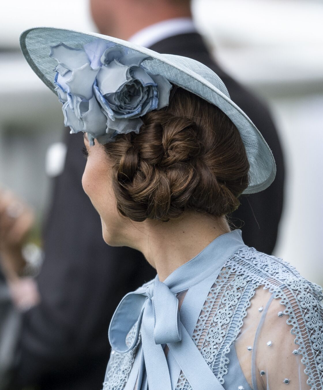 Le très beau chignon double macaron de Kate Middleton à Ascot en 2019