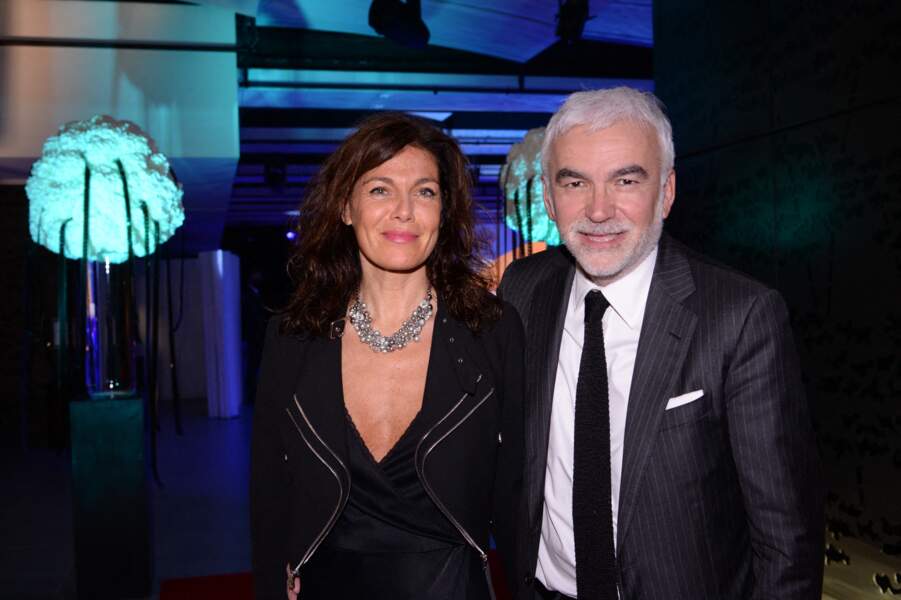 Qui Est La Compagne De Pascal Praud PHOTOS - Pascal Praud et sa compagne Catherine complices et amoureux à