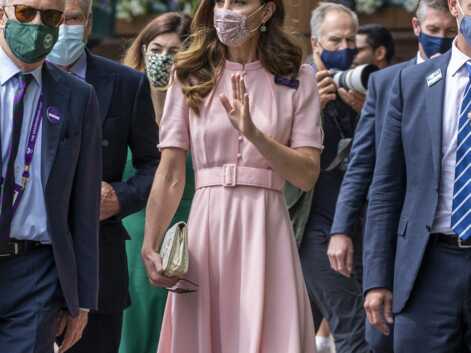 PHOTOS - Kate Middleton : look poudré pour une nouvelle apparition stylée avec son papa
