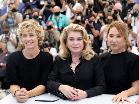 PHOTOS - Catherine Deneuve, Cécile de France, Emmanuelle Bercot… Trio de charme à Cannes