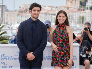 PHOTOS - Cannes 2021 : Le couple Laetitia Casta et Louis Garrel illuminent la Croisette