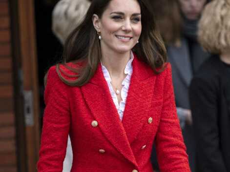 PHOTOS - Cette veste rouge Zara accessible que Kate Middleton recycle au Danemark 