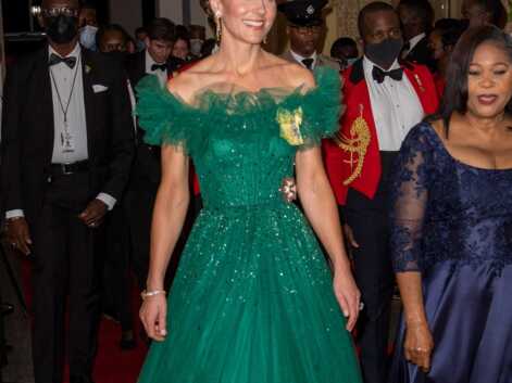 PHOTOS - Kate Middleton en robe de princesse : elle rend un bel hommage à la Reine