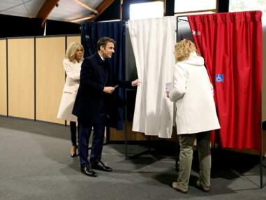 PHOTOS - Brigitte Macron : son look BCBG pour aller voter au premier tour 