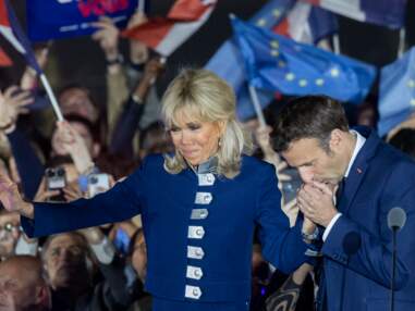 PHOTOS - Brigitte Macron sublime en total look bleu marine signé Louis Vuitton en soutien à son mari
