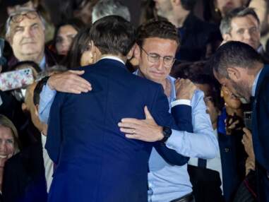 PHOTOS - Emmanuel Macron réélu : son accolade remarquée avec son frère Laurent 
