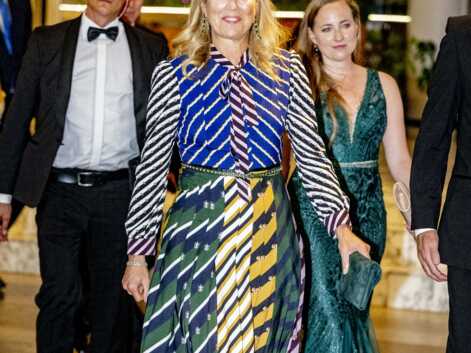 PHOTOS - La reine Maxima des Pays-Bas est rayonnante dans une robe colorée Mary Katrantzou