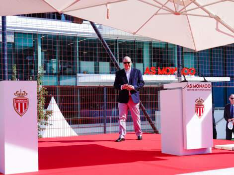 PHOTOS - Albert de Monaco ballon à la main : cette sortie remarquée