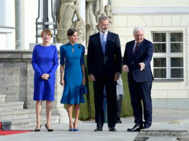 PHOTOS - Letizia d'Espagne en robe midi bleue, elle s'accorde à la première dame allemande à Berlin