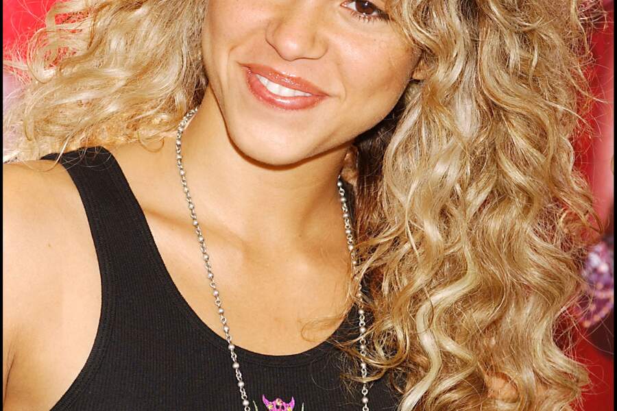 PHOTOS - Shakira : retour sur son évolution capillaire - Gala