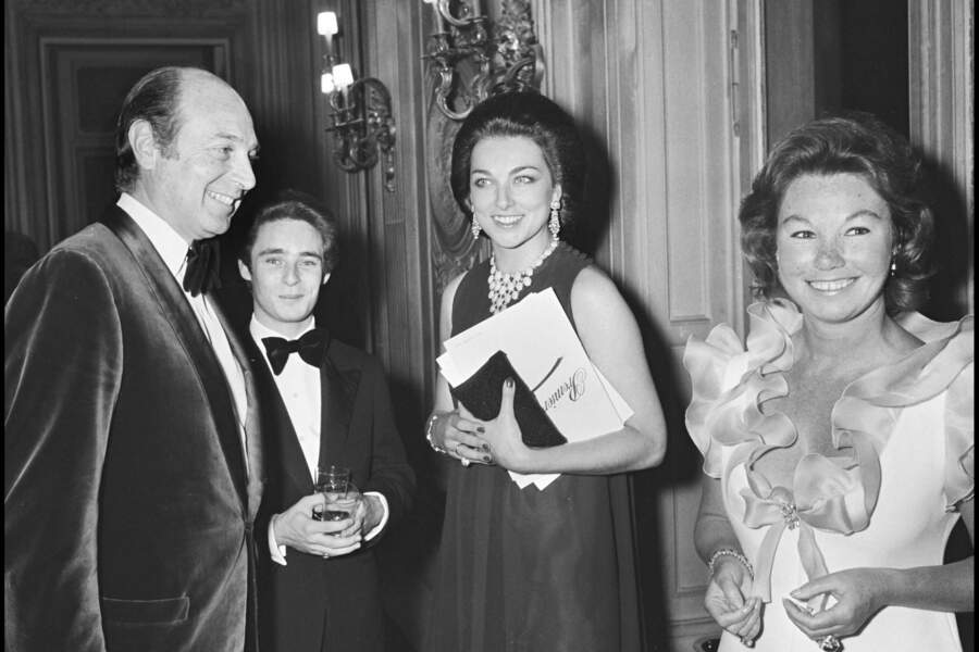 PHOTOS - Nadine de Rothschild a 91 ans : découvrez ses looks marquants ...