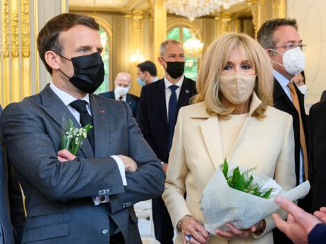 PHOTOS - Brigitte Macron élégante et stylée auprès de son mari pour le 1er mai