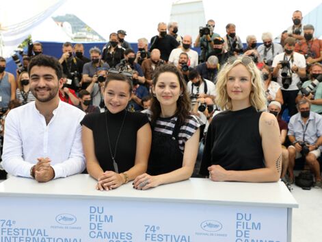 PHOTOS - Cannes 2021 : Marion Cotillard, Lou Doillon, Marina Foïs, Pio Marmaï... Les stars font sensation lors des photocalls 