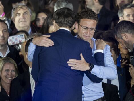 PHOTOS - Emmanuel Macron réélu : son accolade remarquée avec son frère Laurent 
