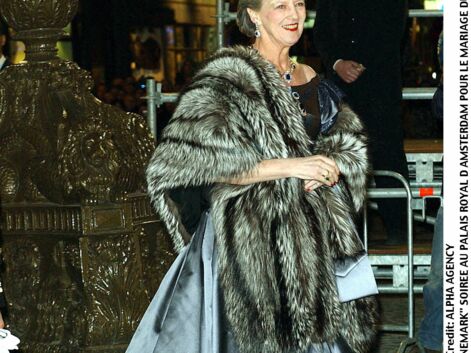 PHOTOS – Margrethe II : zoom sur ses robes de gala les plus spectaculaires
