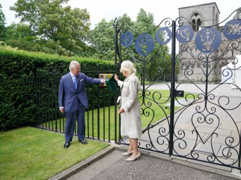 PHOTOS - Charles III et Camilla de sortie pour inaugurer... un portail !