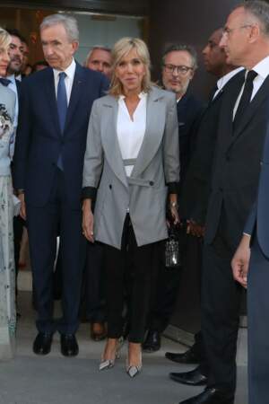 La première Dame n'était pas accompagnée de son époux, Emmanuel Macron