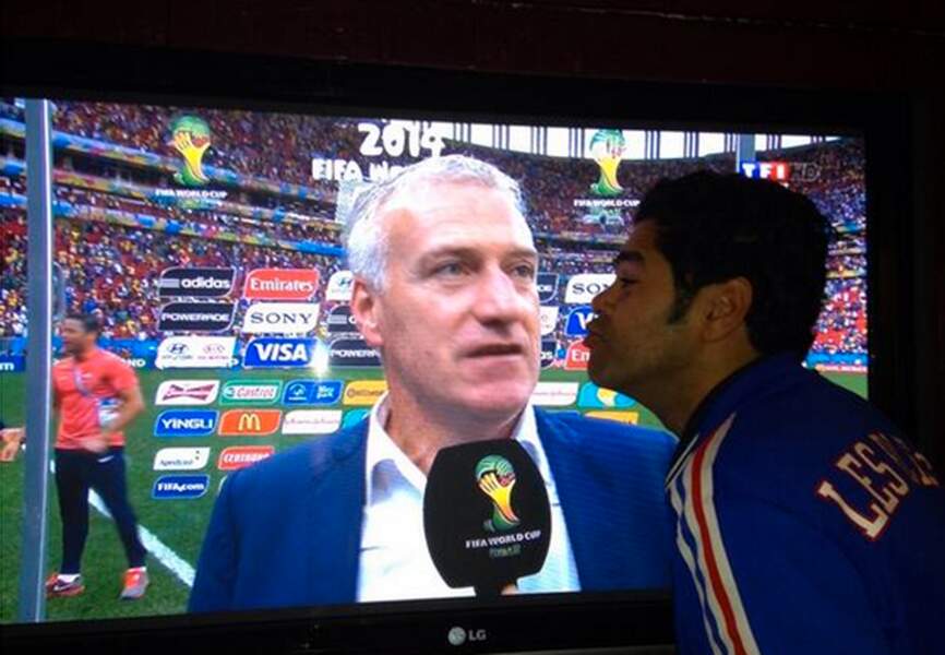 Jamel Debbouze embrasse son écran télé