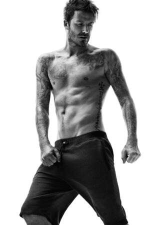 Stretching en shorts pour Beckham