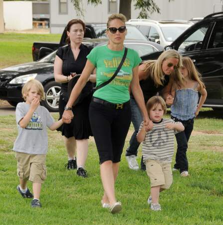 Sharon Stone et ses garçons Roan et Quinn 