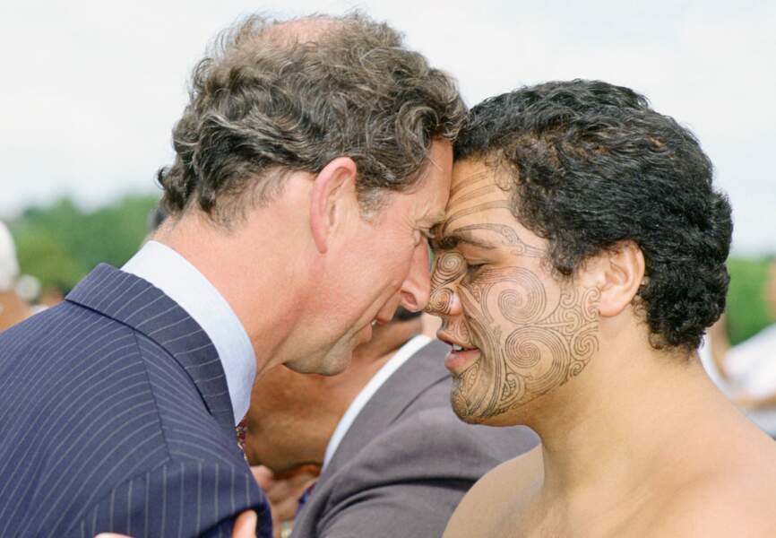 Le prince Charles s'offre un tête à tête avec un guerrier Maori