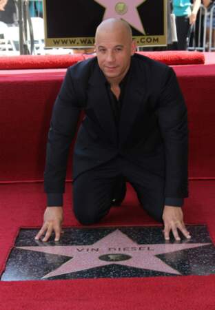 Vin Diesel devant son étoile sur le Walk of Fame
