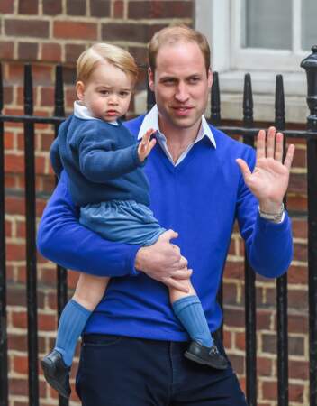 William et George assorti pour rendre visite à la princesse Charlotte à la maternité en mai 2015