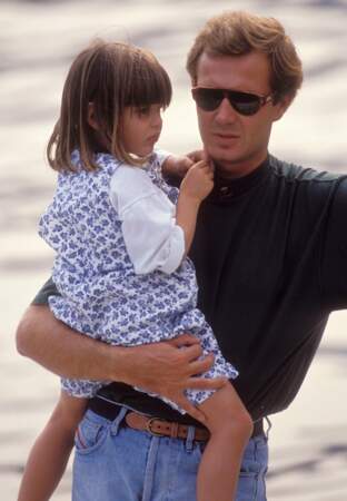 Charlotte et son père à la plage, le 29 septembre 1990